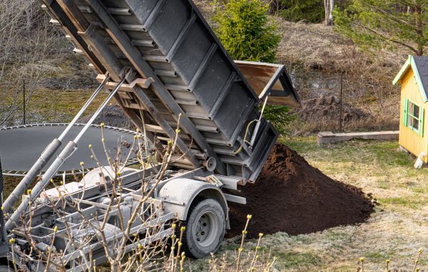 Yard Soil Delivery in San Luis Obispo